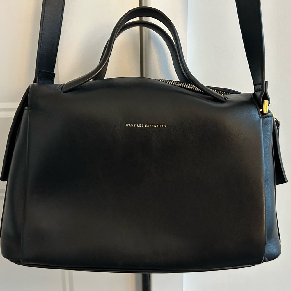 WANT LES ESSENTIALS DE LA VIE Maxi City Leather Crossbody Bag in Jet Black